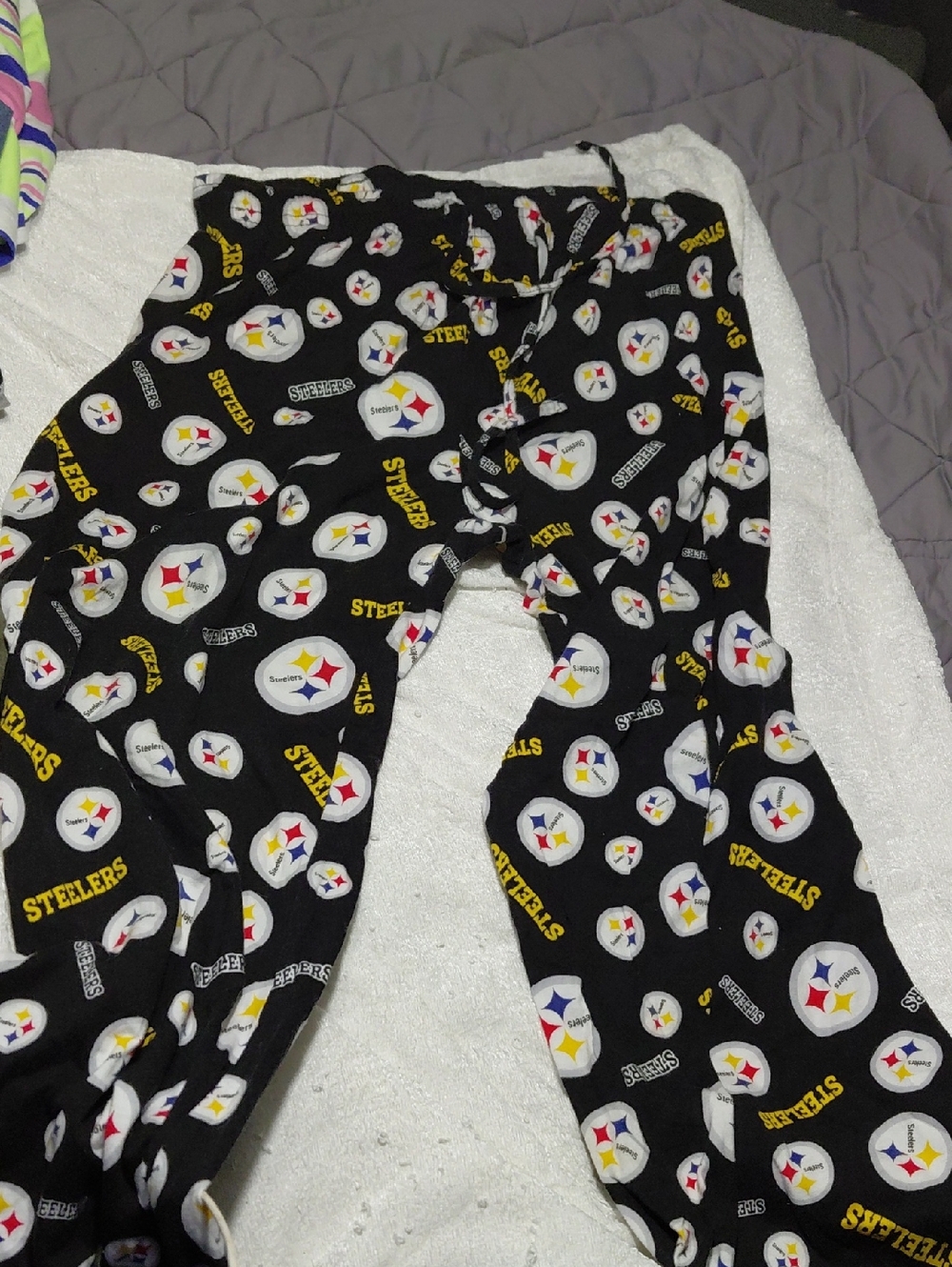 NFL Pittsburgh Steelers Black Yellow Logo Pajama Pants